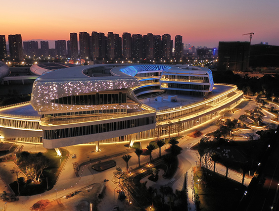 燈火輝煌，勇電助力福州冠城大通廣場(chǎng)