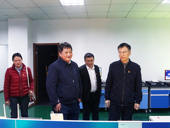 杭州市貿(mào)促會(huì)會(huì)長(zhǎng)鄭榮新一行蒞臨勇電參觀指導(dǎo)！
